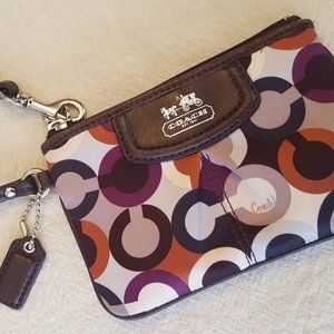 Coach Madison Graphic Op Art Wristlet